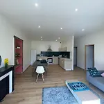 Appartement Moderne Place Du Marche
