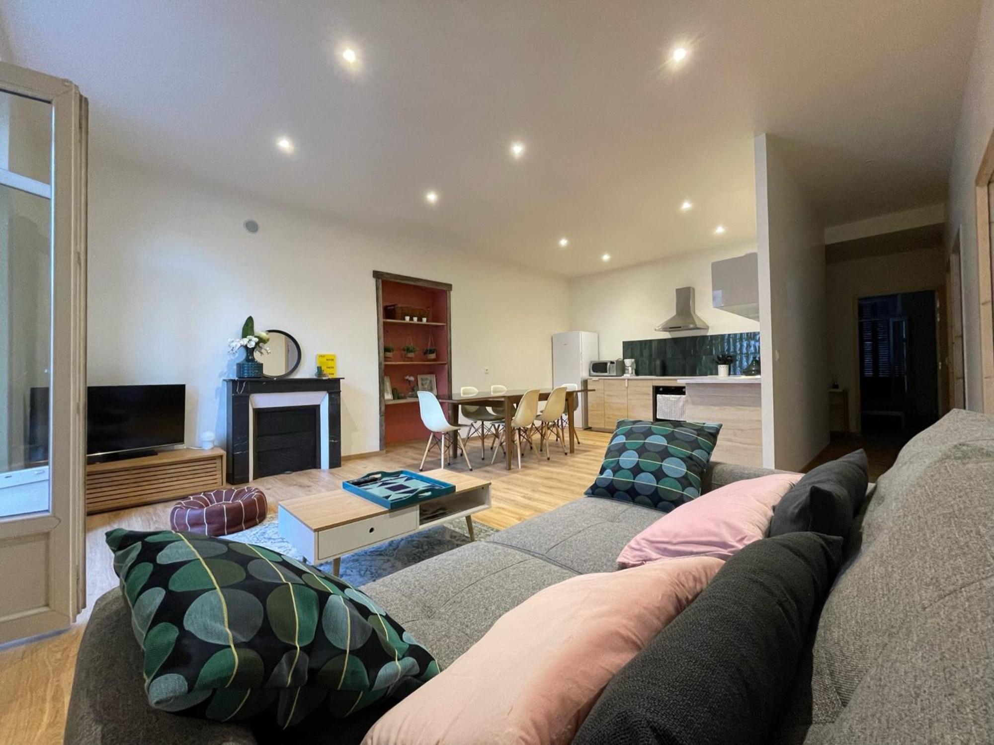 Apartment Moderne Place Du Marche *